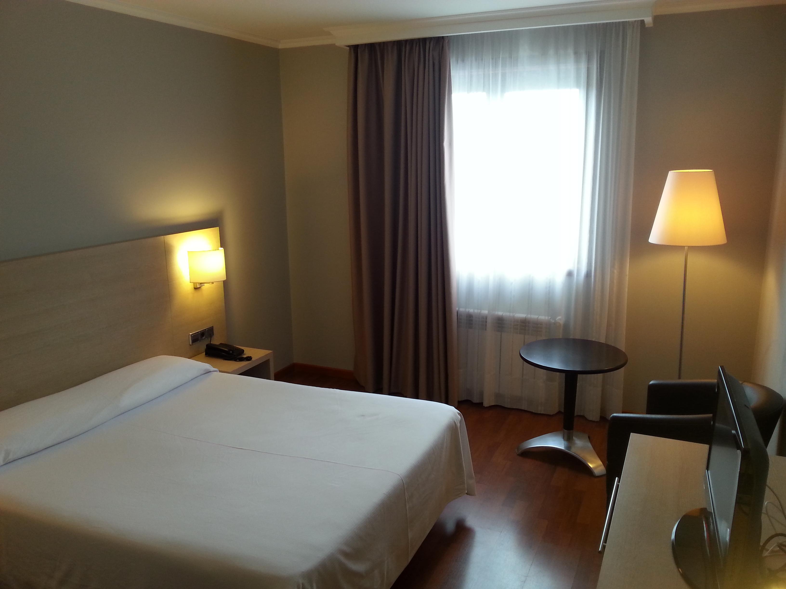 Hotel Valencia Ferrol Extérieur photo