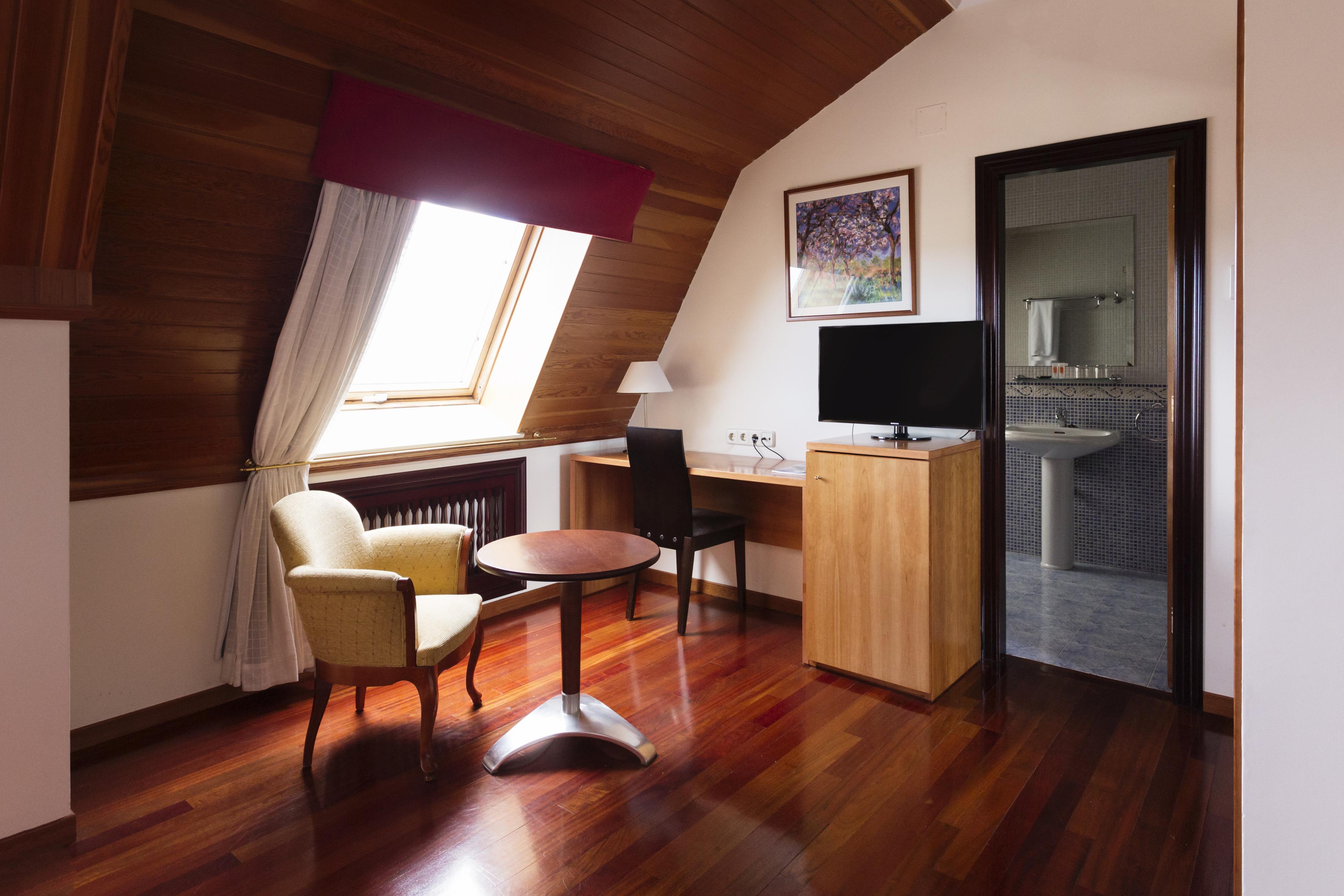 Hotel Valencia Ferrol Extérieur photo