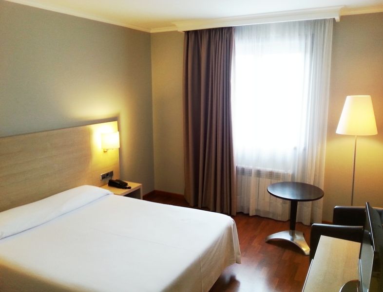 Hotel Valencia Ferrol Extérieur photo