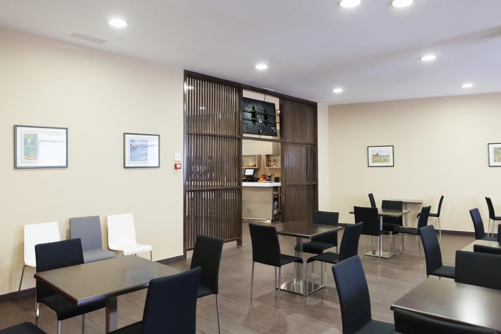 Hotel Valencia Ferrol Extérieur photo