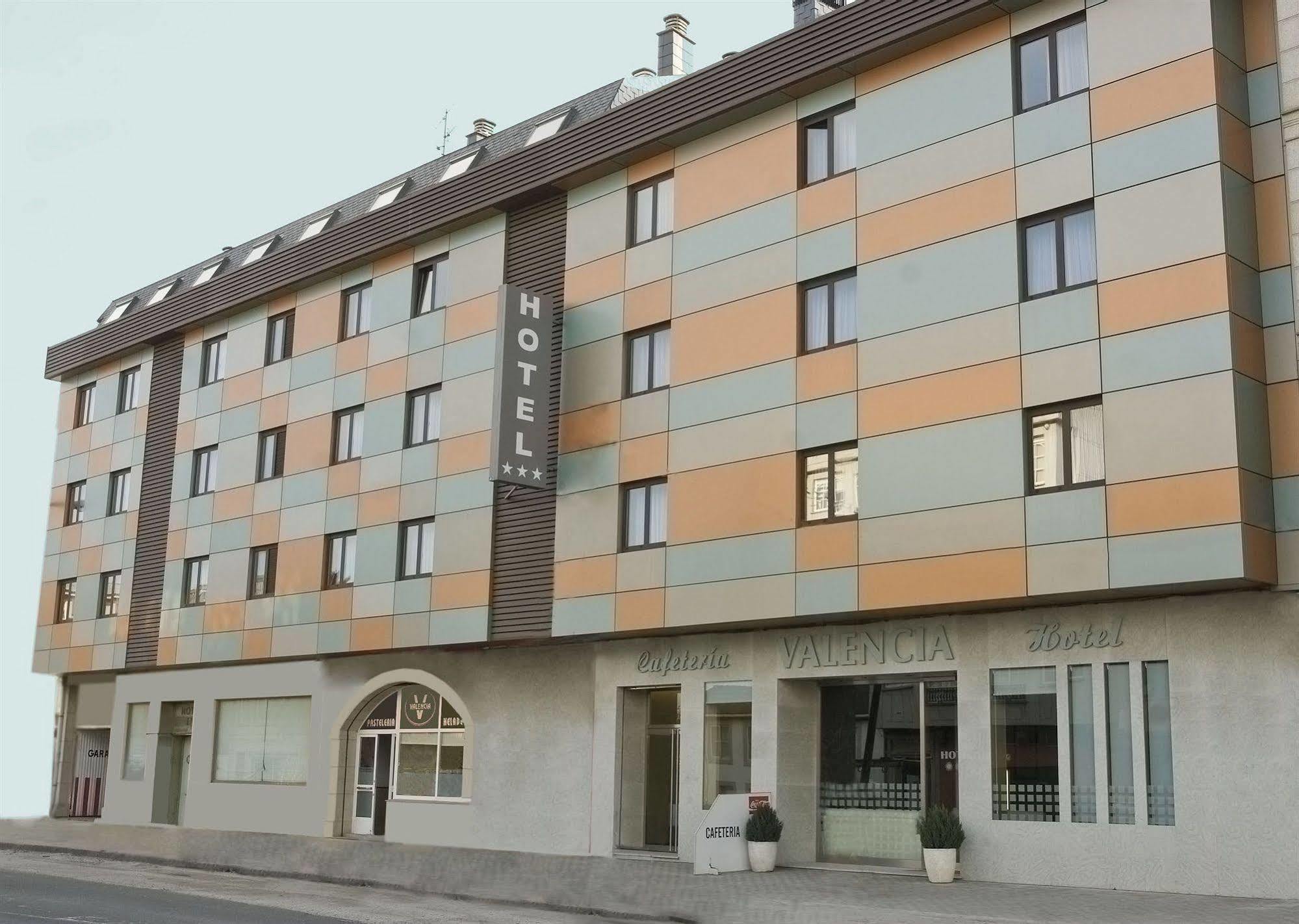 Hotel Valencia Ferrol Extérieur photo